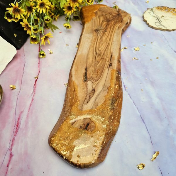 Wood and Resin - Image 5
