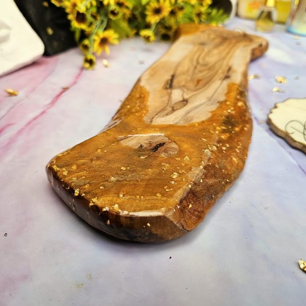 Wood and Resin - Image 6